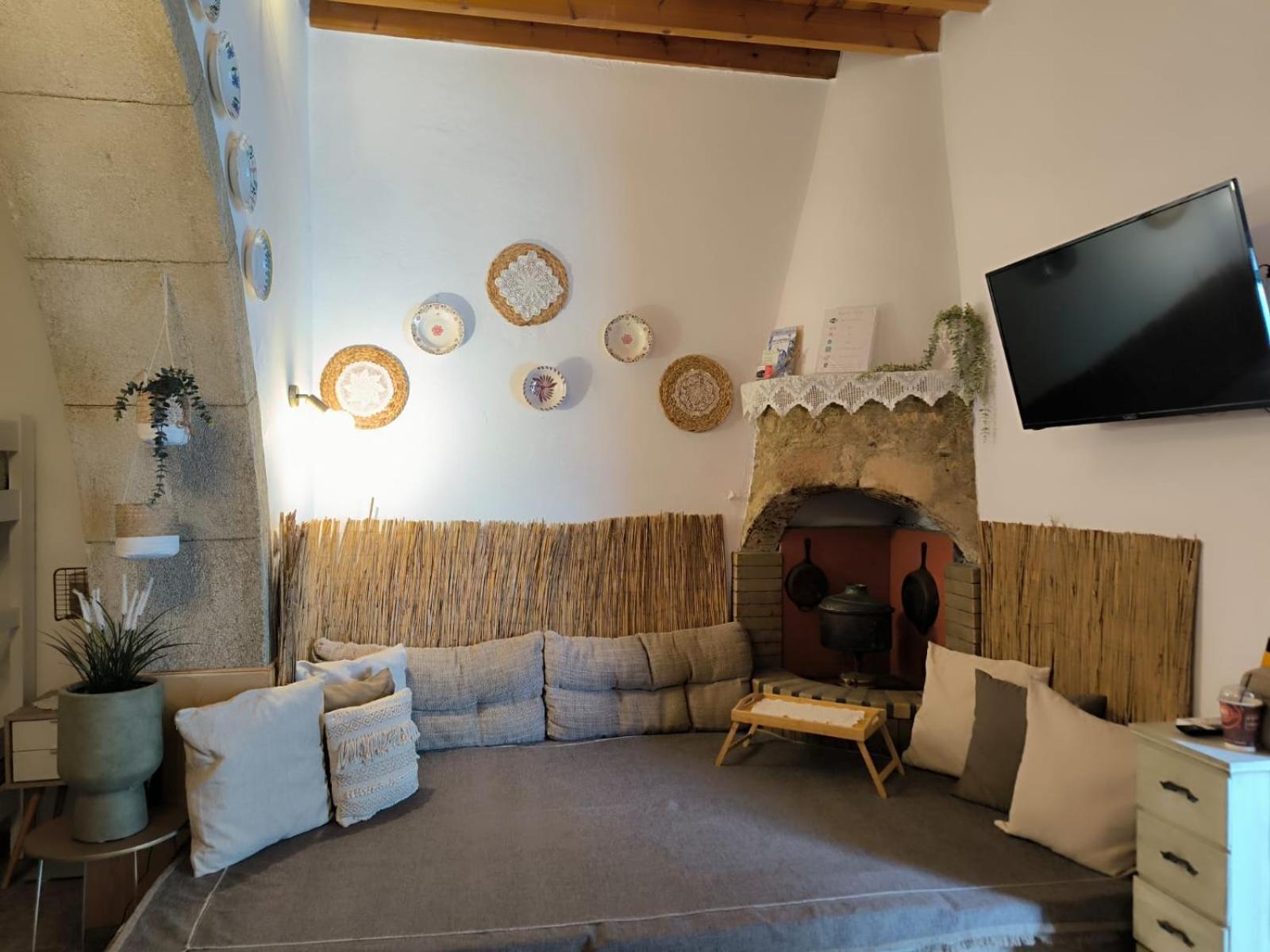 Rustic House Archangelos 아크앤젤로스 외부 사진